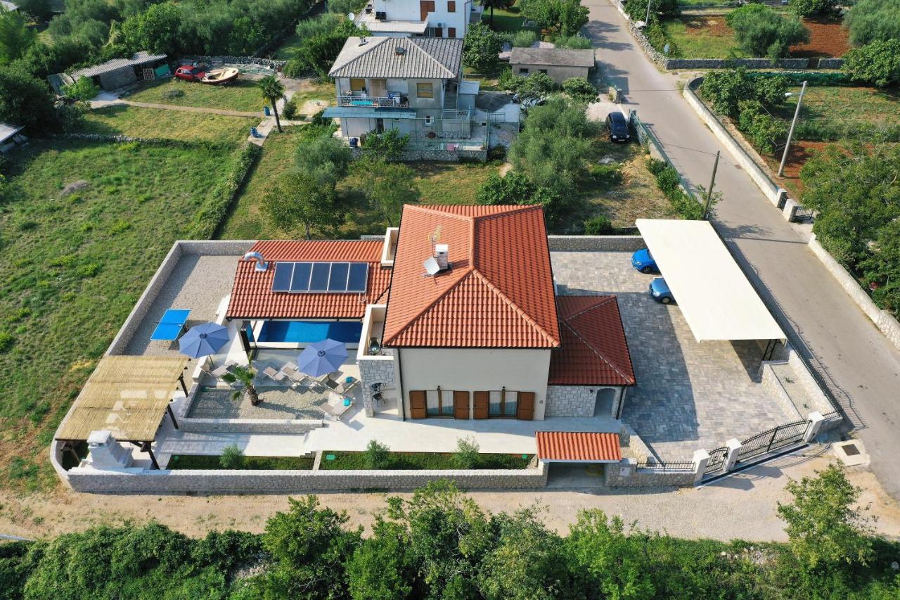 Villa Muskatel -With Heated Pool Brzac Exterior foto