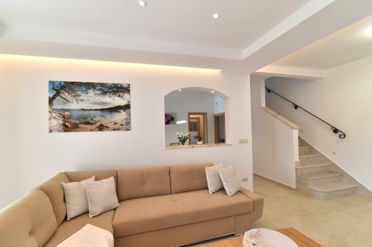 Villa Muskatel -With Heated Pool Brzac Exterior foto